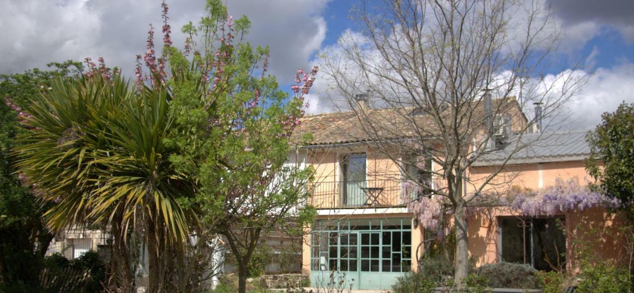 Mas Du Petit Claux Hotel Barbentane Exterior photo